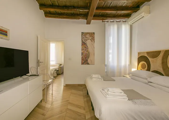 Trevi Little Palace #3 Apartament *